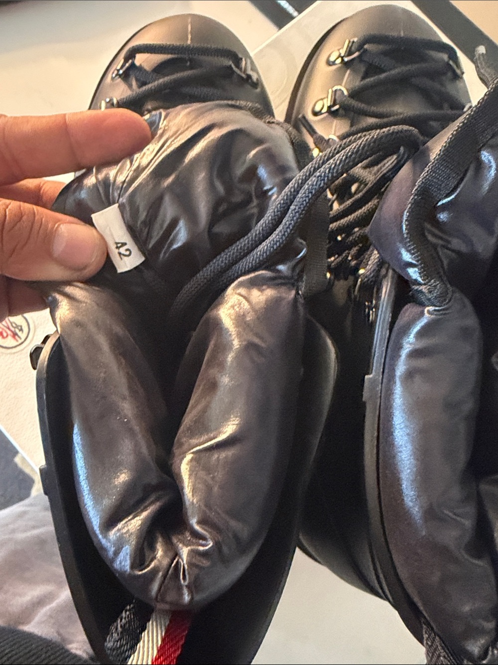 Moncler Black rubber Men's Henoc puffer Boots with Tricolor Trim - Picture 5 of 10
